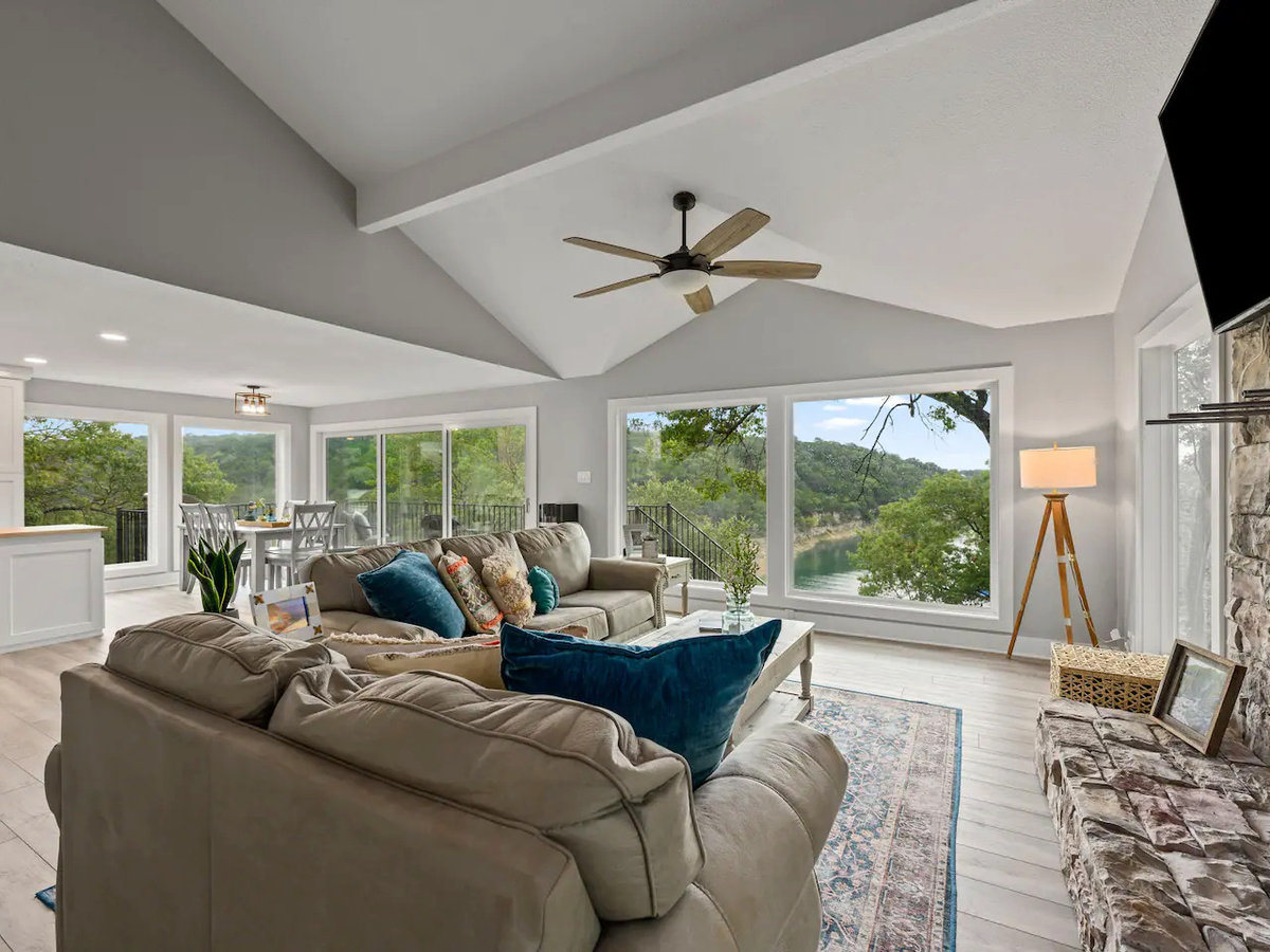 Hideaway Renovation — photo 10
